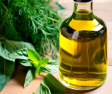 Gartenkräuteröl - Mit Nativem Olivenöl Extra - frisch gezapft -